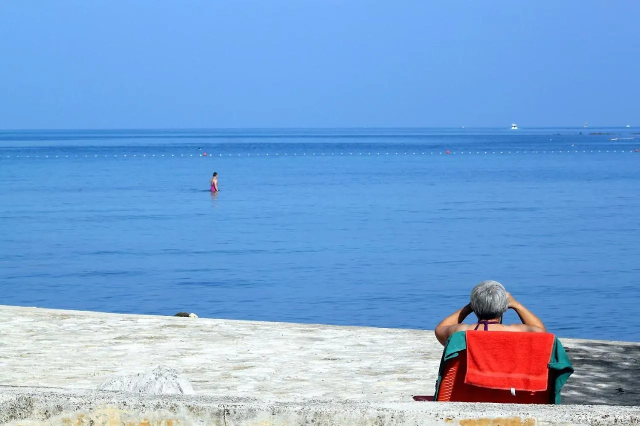 Apartments With A Parking Space Umag - 7171 Croatia