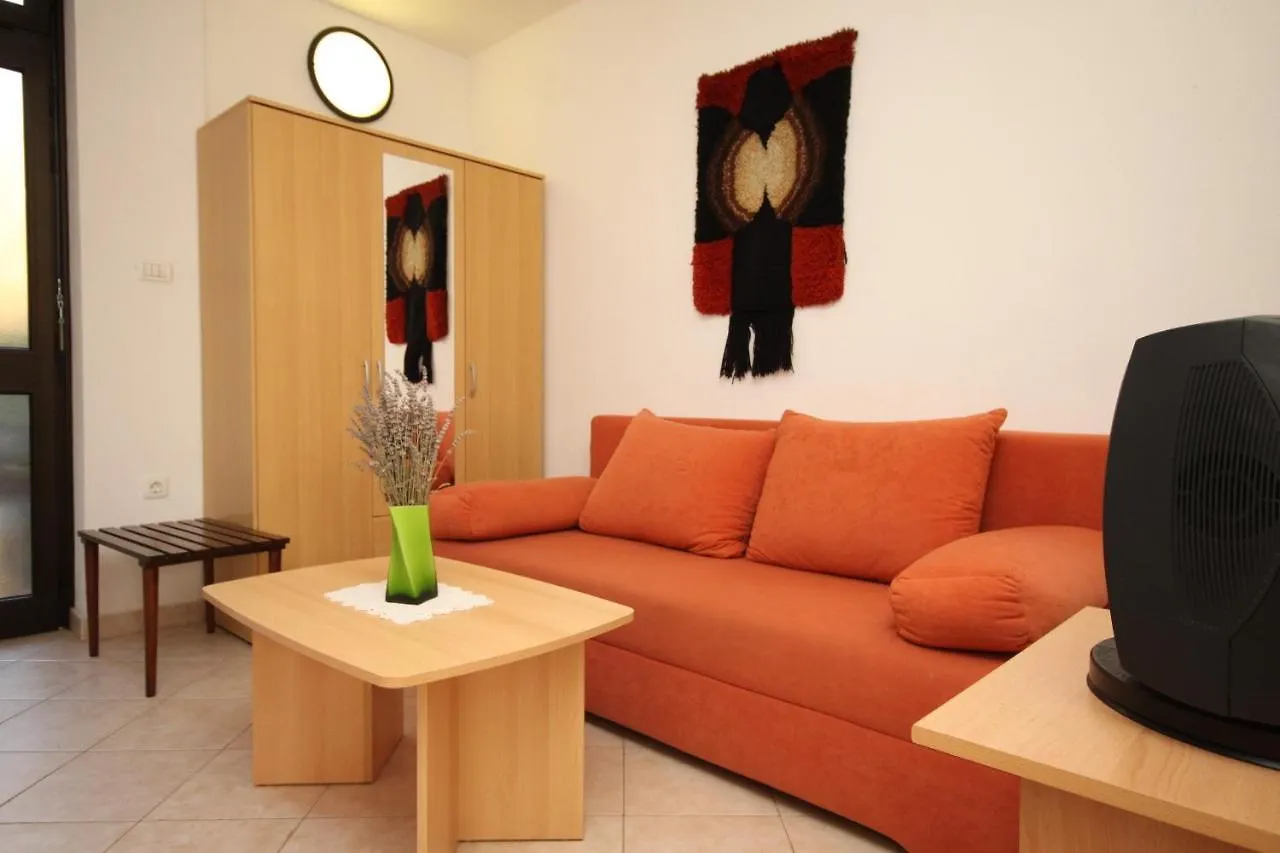 Apartments With A Parking Space Umag - 7171